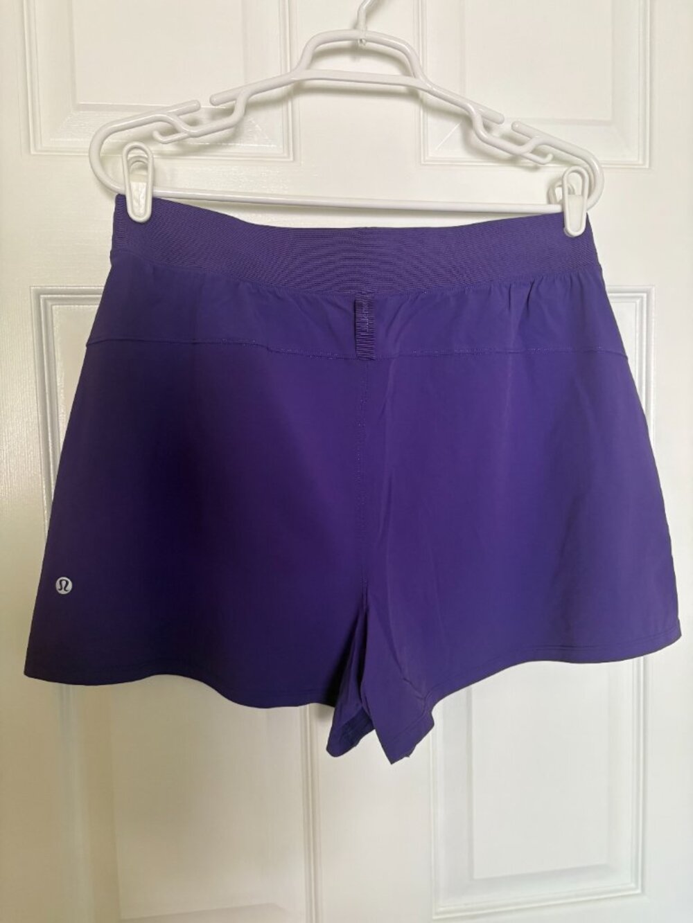 lululemon License to Train Short (Women's) Petrol Purple size 10 - Picture 3 of 4